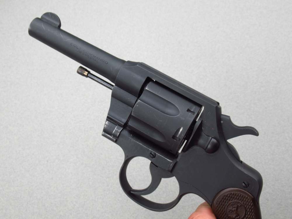 Very Nice 1943 WWII US Army Colt Commando 38 special revolver 1911-img-9