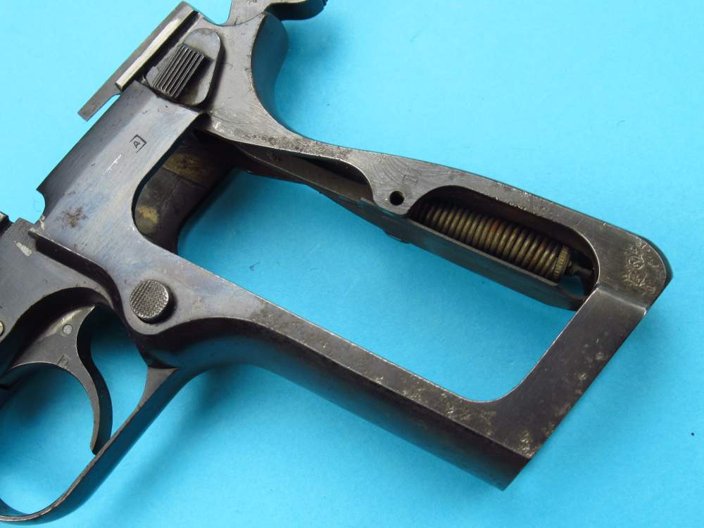 Rare 1940 Tangent Slotted German Browning Hi Power Belgian 9mm Luger P38-img-104