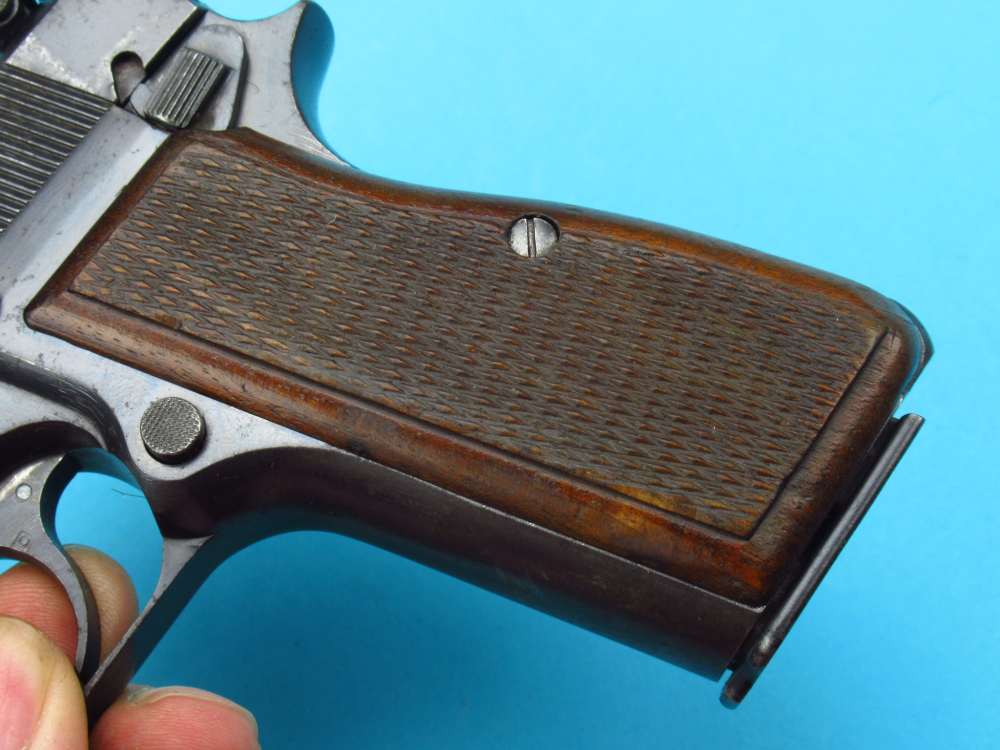 Rare 1940 Tangent Slotted German Browning Hi Power Belgian 9mm Luger P38-img-22