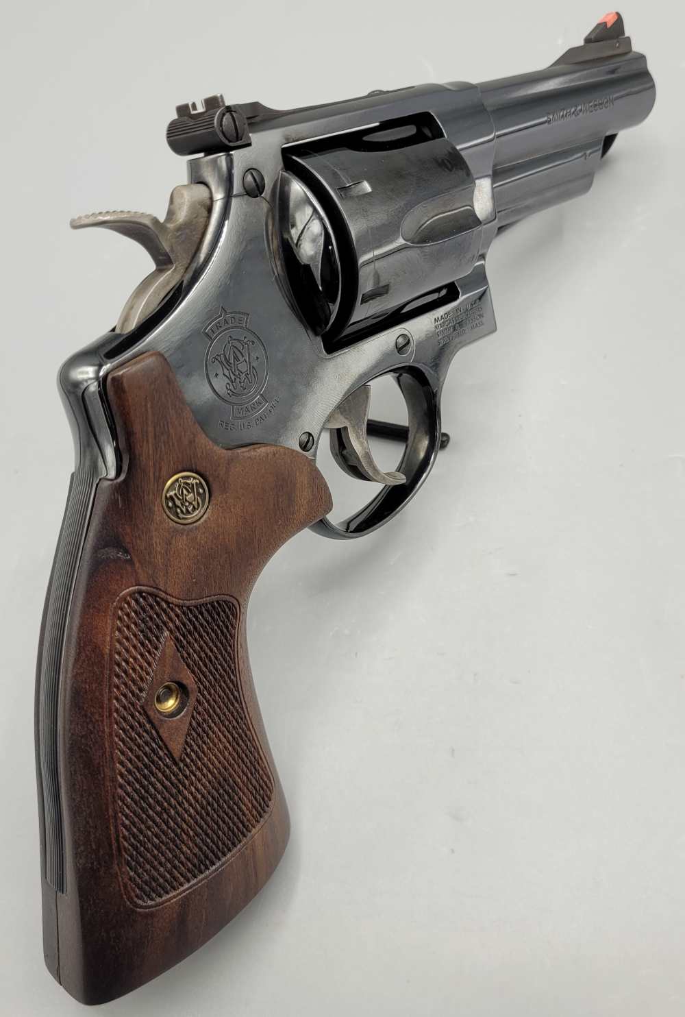 Smith & Wesson Model 29-10 .44 Magnum 4" -img-3