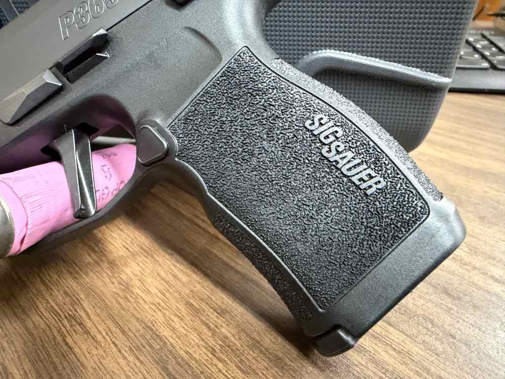 Sig Sauer P365XL Comp .380 ACP 3.1" Night Sights Optic Ready 12+1-img-6