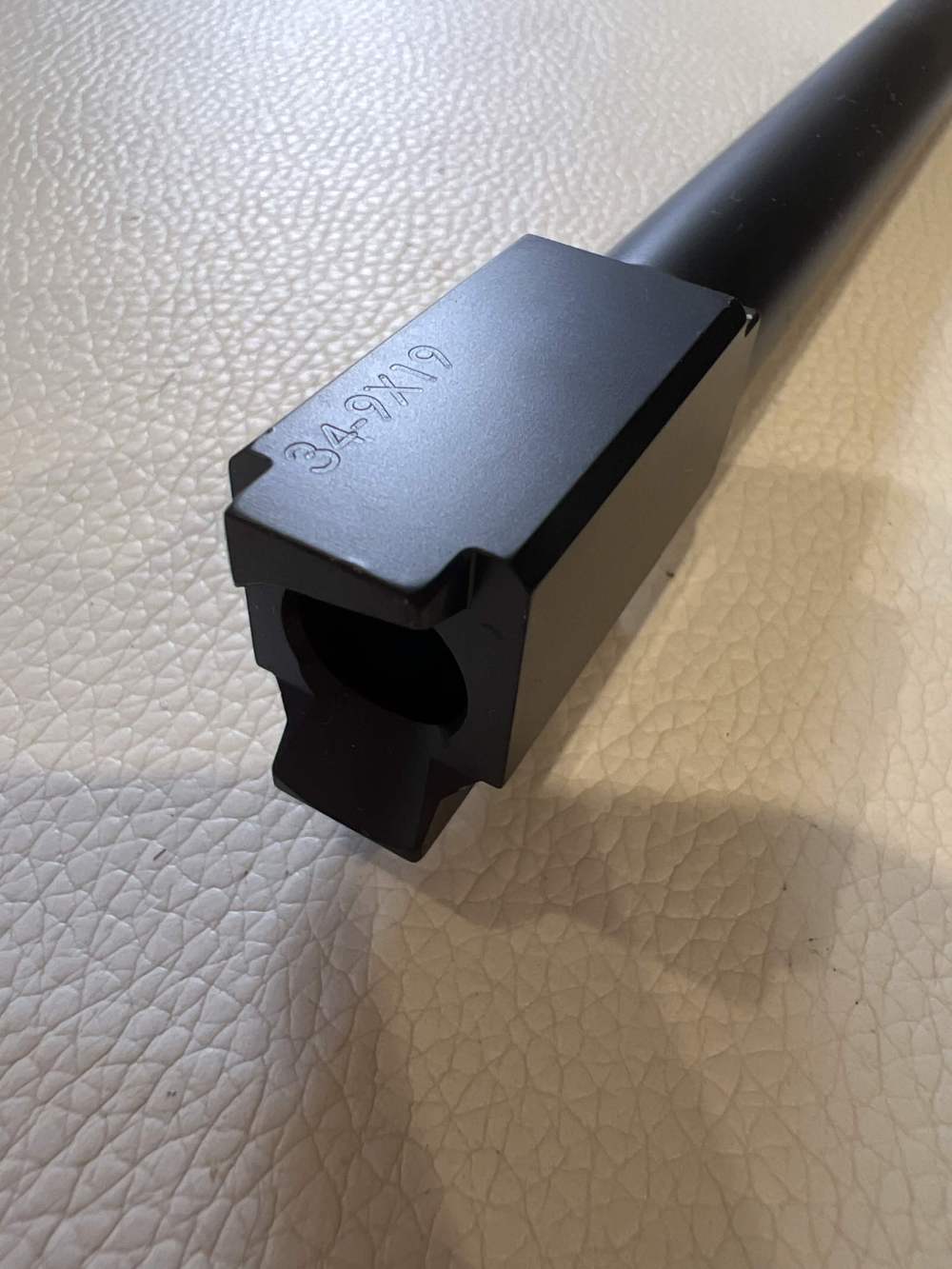 G34 threaded barrel Glock 34 Black w/ thread protector-img-1