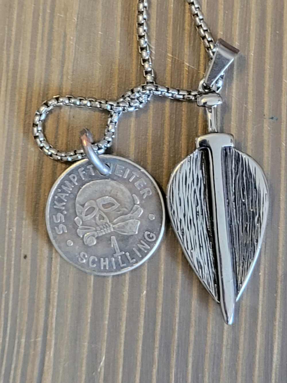 WWII German SS Schilling & Repo Pendant-img-1