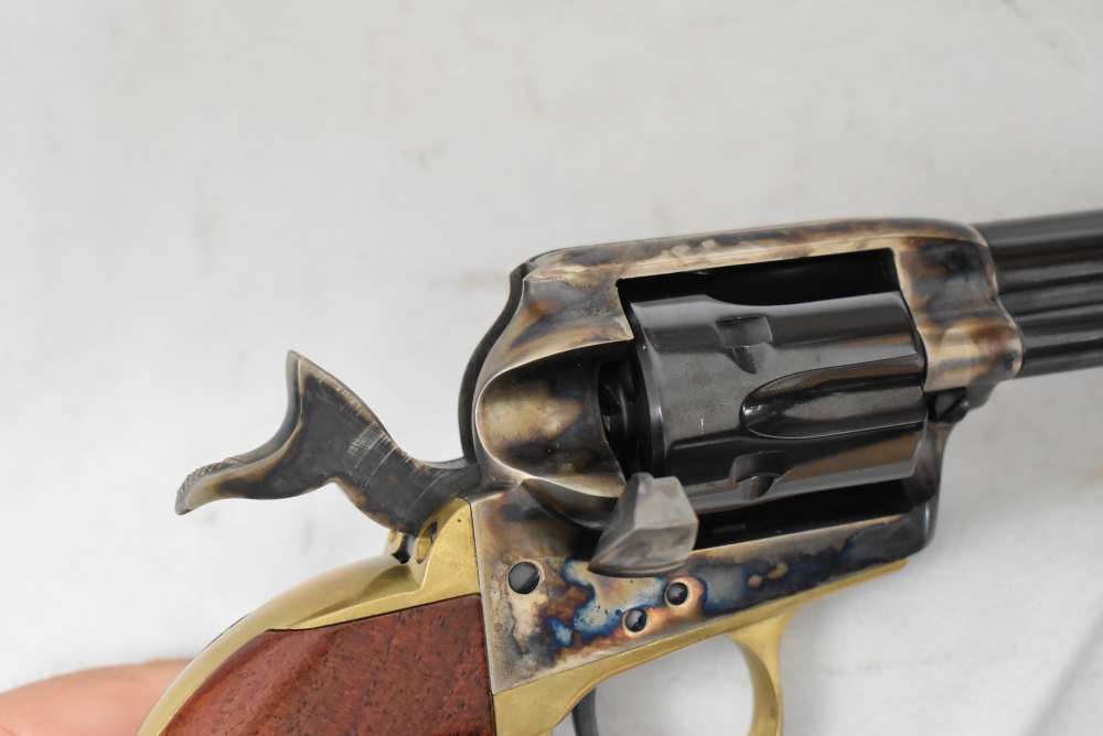 Stoeger Uberti 1873 Single action cowboy style  .22LR revolver -img-16