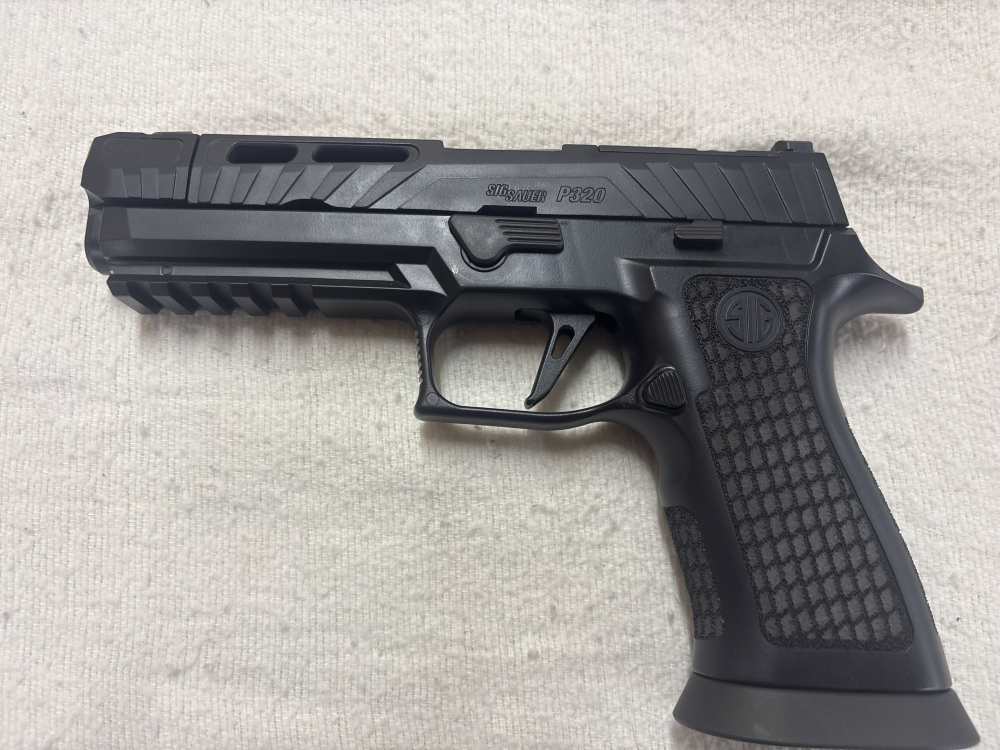USED SIG SAUER P320 FULL SIZE; SIG CUSTOM WORKS 9MM-img-3