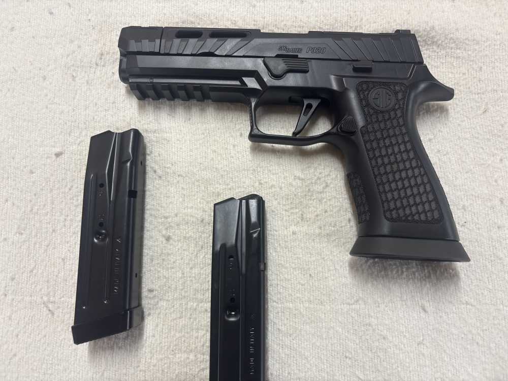 USED SIG SAUER P320 FULL SIZE; SIG CUSTOM WORKS 9MM-img-2