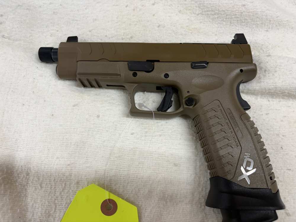 USED SPRINGFIELD XDME 9 MM-img-1