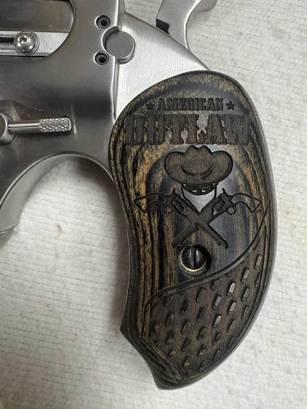 USED BOND ARMS SNAKE SLAYER 1 38/357 BARREL AND 1 9MM BARREL-img-2