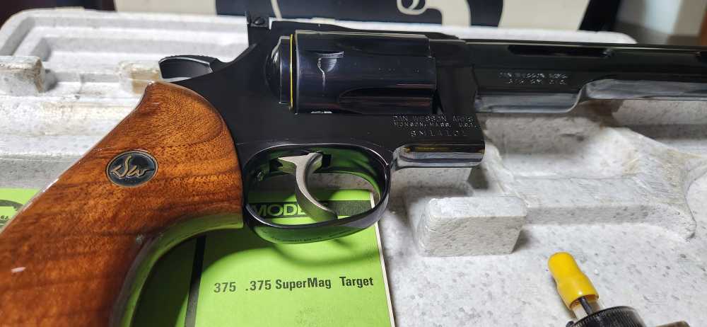 RARE Dan Wesson 375-V8S .375 SuperMag 8" MONSON Box Tool Papers EXCEPTIONAL-img-13