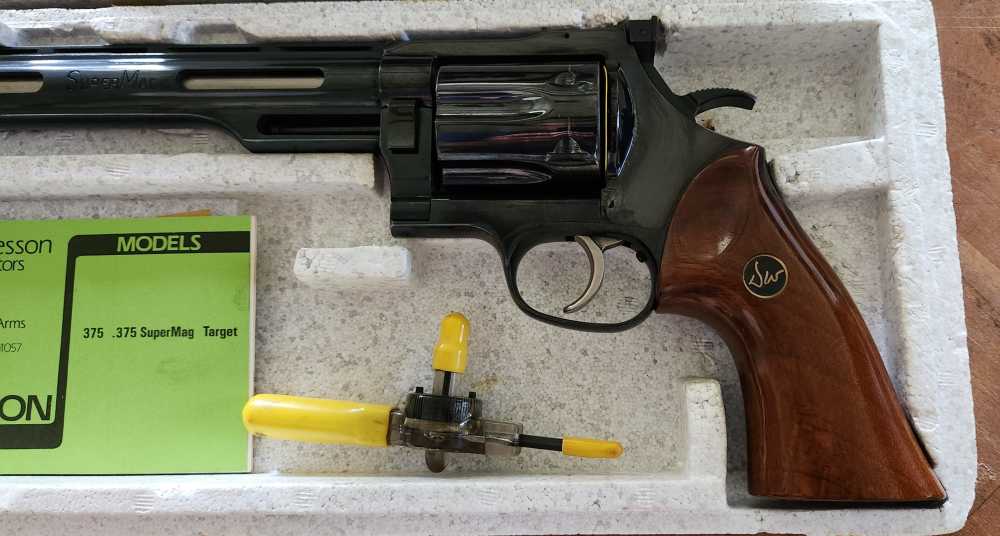 RARE Dan Wesson 375-V8S .375 SuperMag 8" MONSON Box Tool Papers EXCEPTIONAL-img-24