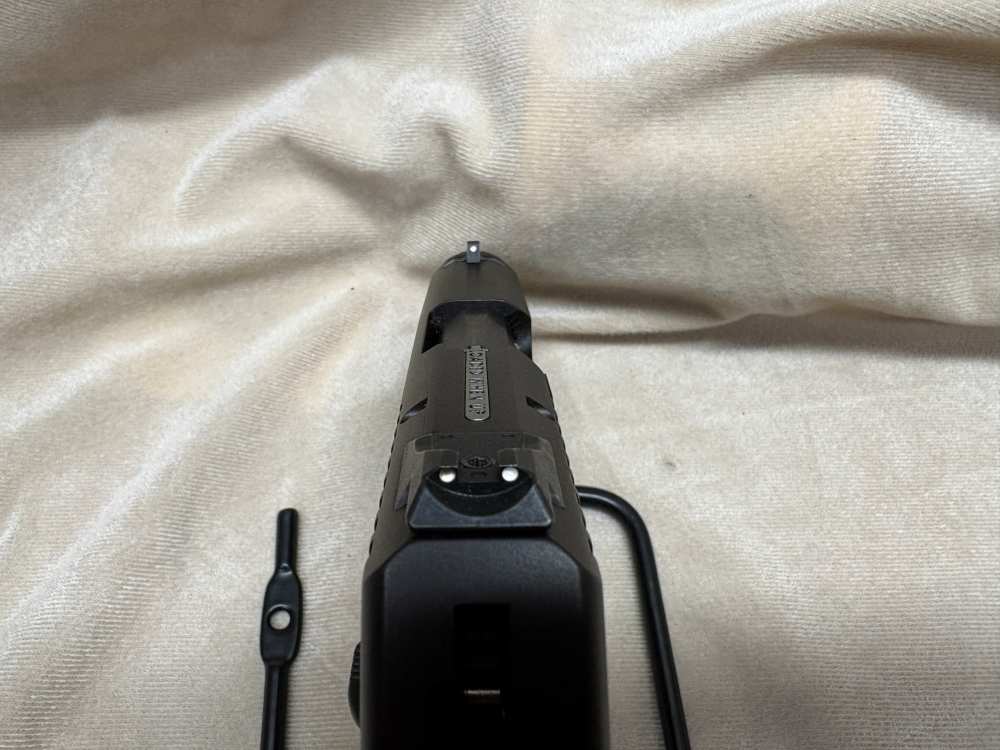 LNIB Ruger LC9 9mm Semi Auto w/Extras-img-6