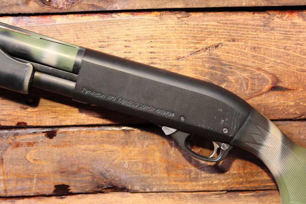 Remington 870 Super Mag 12 ga 3.5" bbl 25" bbl Painted-img-12