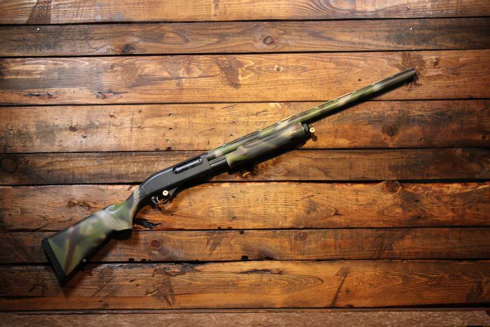 Remington 870 Super Mag 12 ga 3.5" bbl 25" bbl Painted-img-0