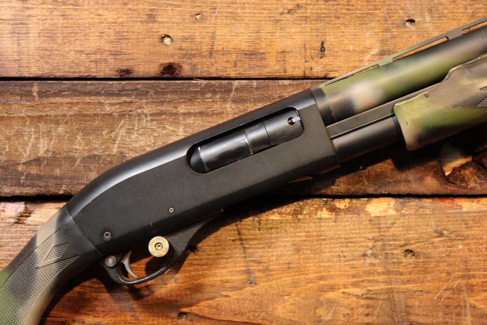 Remington 870 Super Mag 12 ga 3.5" bbl 25" bbl Painted-img-3