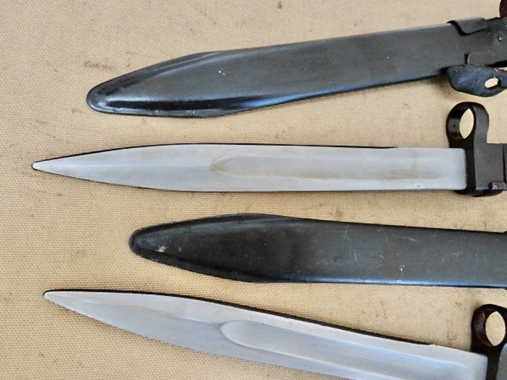 2 Bulgarian AK-47 Rifle Bayonet & Scabbard for Milled Receiver AK47-img-2