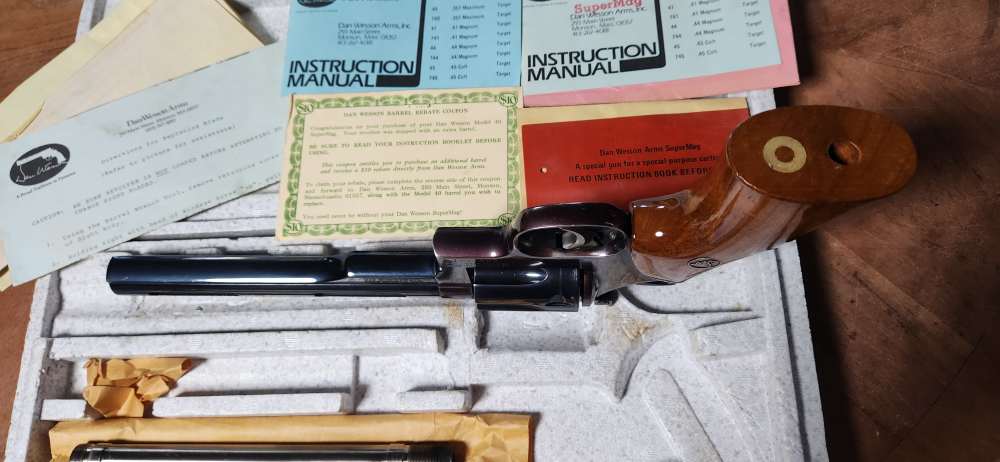 Dan Wesson Model 40 .357 Maximum SuperMag 8" Monson Box Extra Barrel Papers-img-9