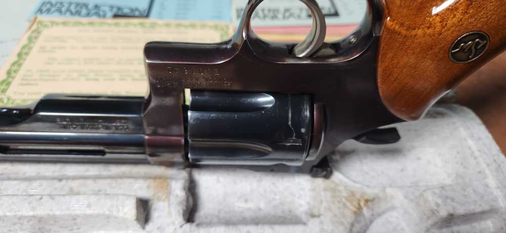 Dan Wesson Model 40 .357 Maximum SuperMag 8" Monson Box Extra Barrel Papers-img-10