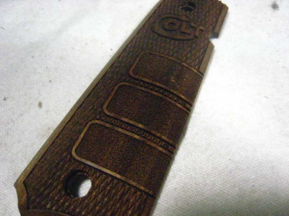 Colt 1911 Wood grips in Excellent Condition Full Size-img-2