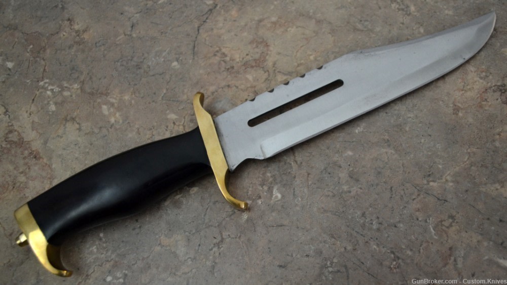 Custom Made Surgical Steel Hunting Knife with Texture Raisen Handle (AS 24)-img-4