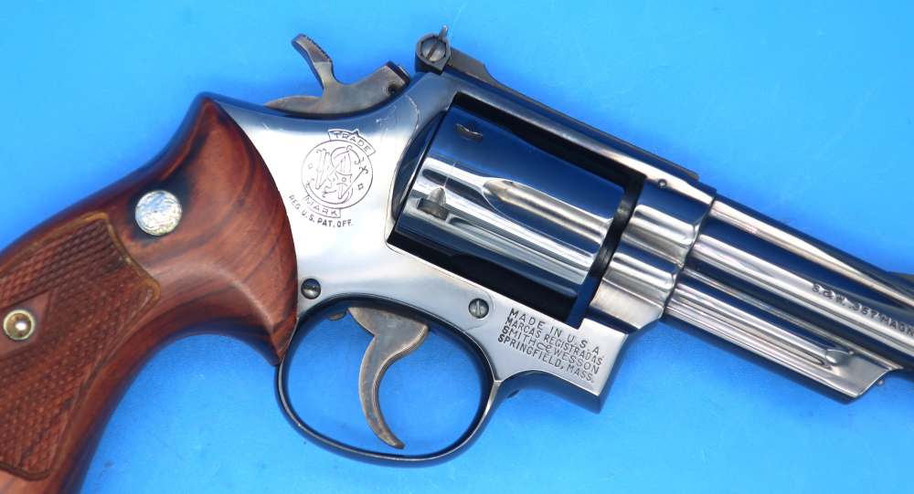 Smith & Wesson Model 19 (no dash) 357 Combat Magnum ca. 1960 Excellent!-img-17