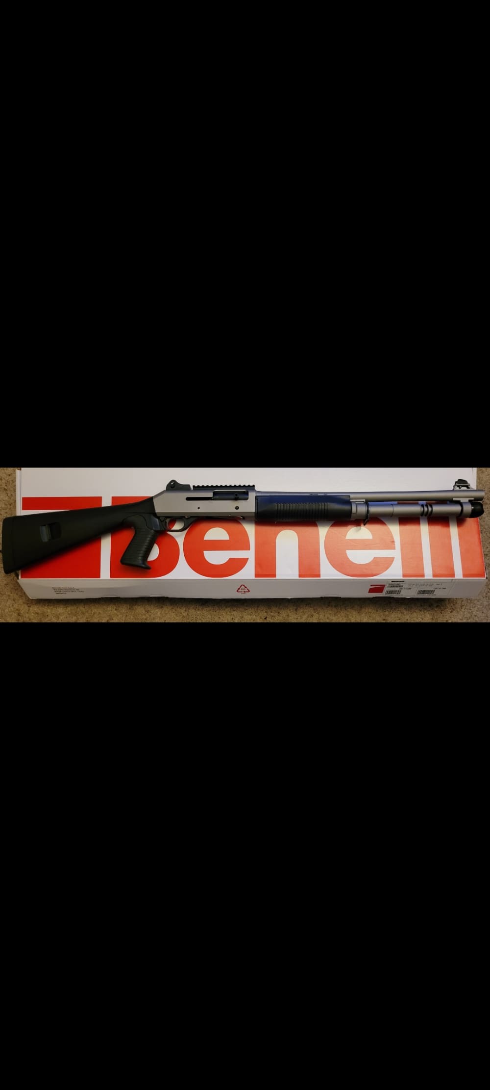 Benelli M4 semi-auto shotgun-img-0