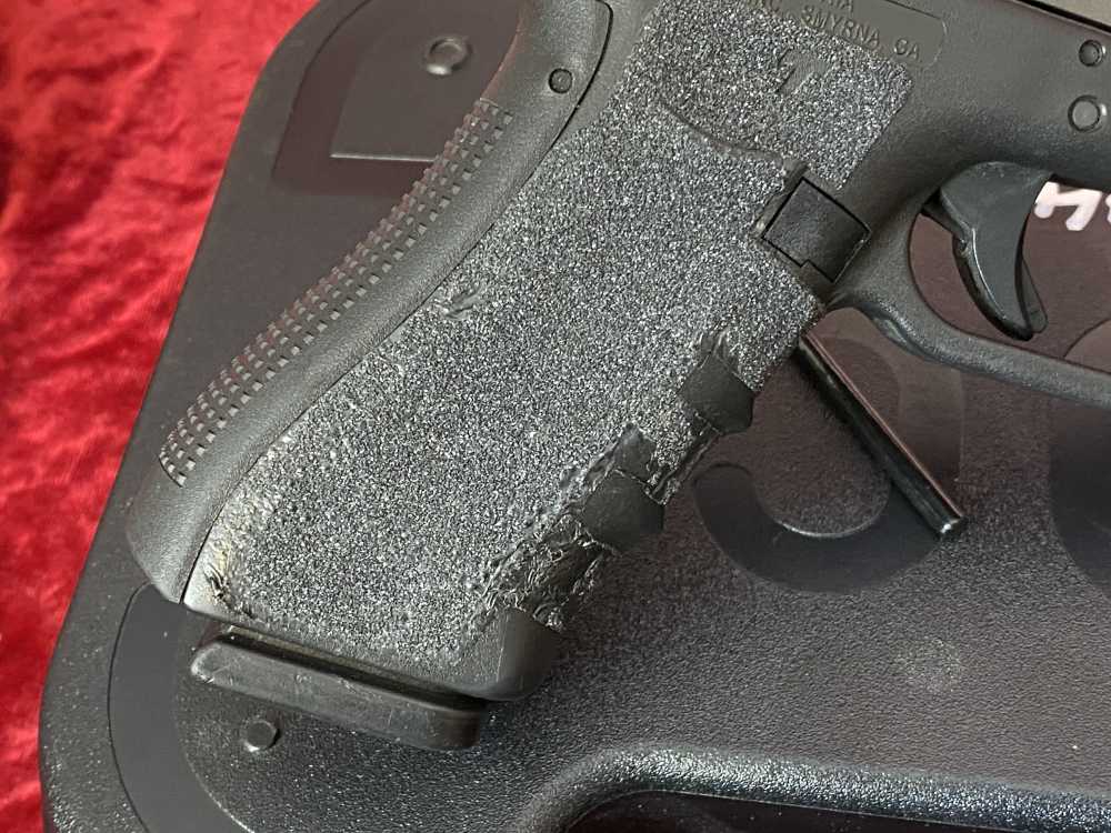 Glock 22 Gen 4 40 S&W 4 Magazines in Original Case & Backstraps-img-9