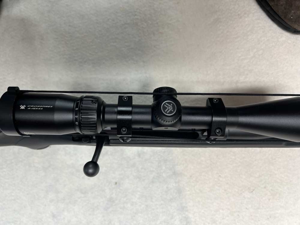 Remington 770 243 Winchester Bolt action 4x12 scope-img-9