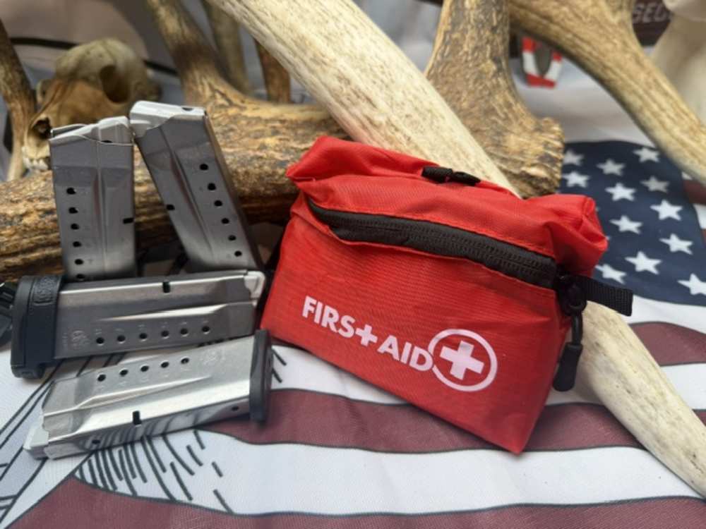 Smith and Wesson M&P9 Shield Bug Out Bag Bundle-img-2