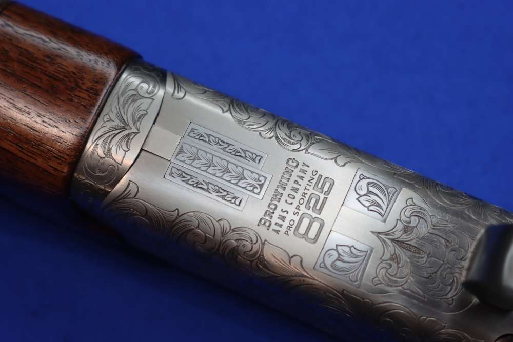 Browning CITORI 825 PRO SPORTING Shotgun 20GA 32" O/U 20 ADJ COMB Engraved -img-37
