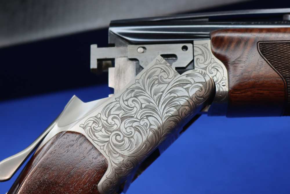 Browning CITORI 825 PRO SPORTING Shotgun 20GA 32" O/U 20 ADJ COMB Engraved -img-63