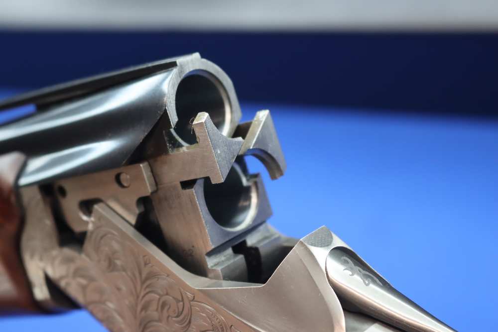 Browning CITORI 825 PRO SPORTING Shotgun 20GA 32" O/U 20 ADJ COMB Engraved -img-59
