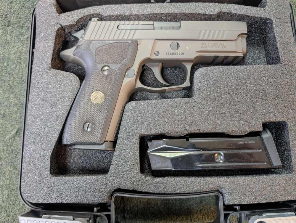 Sig Sauer p229 Legion 9mm 3.9"-img-1