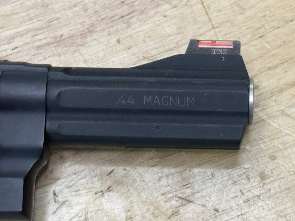 Smith & Wesson 329 PD .44 Magnum / Penny Auction-img-2