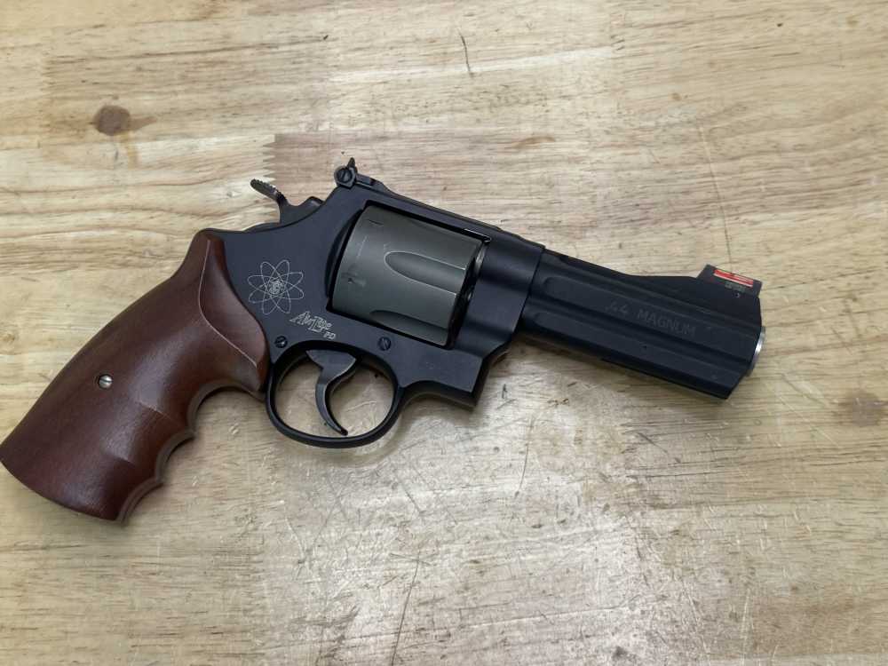 Smith & Wesson 329 PD .44 Magnum / Penny Auction-img-1