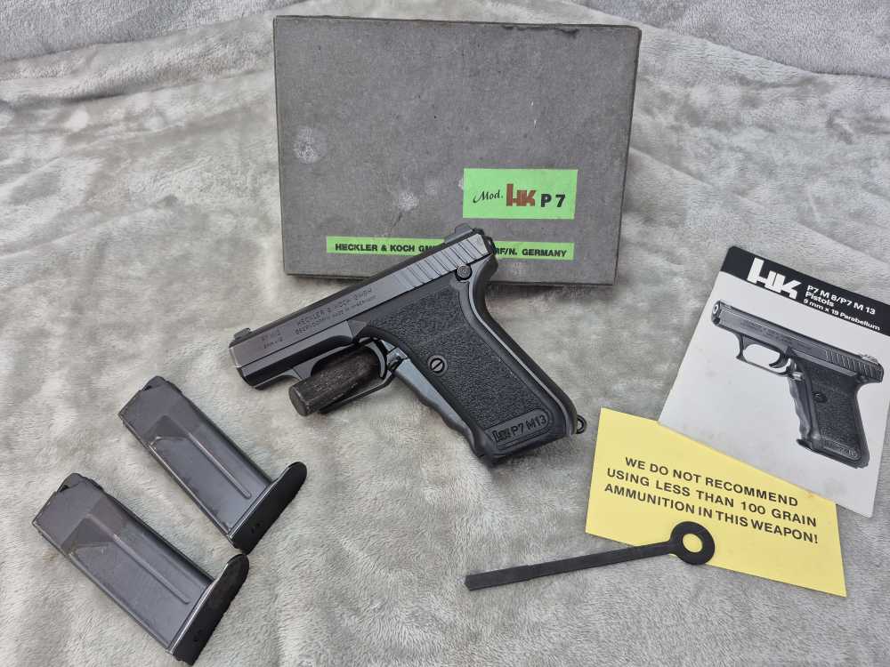 H&K P7 M13 9mm – Factory Box & Two Mags – Made in 1986 – EXCELLENT! -img-0