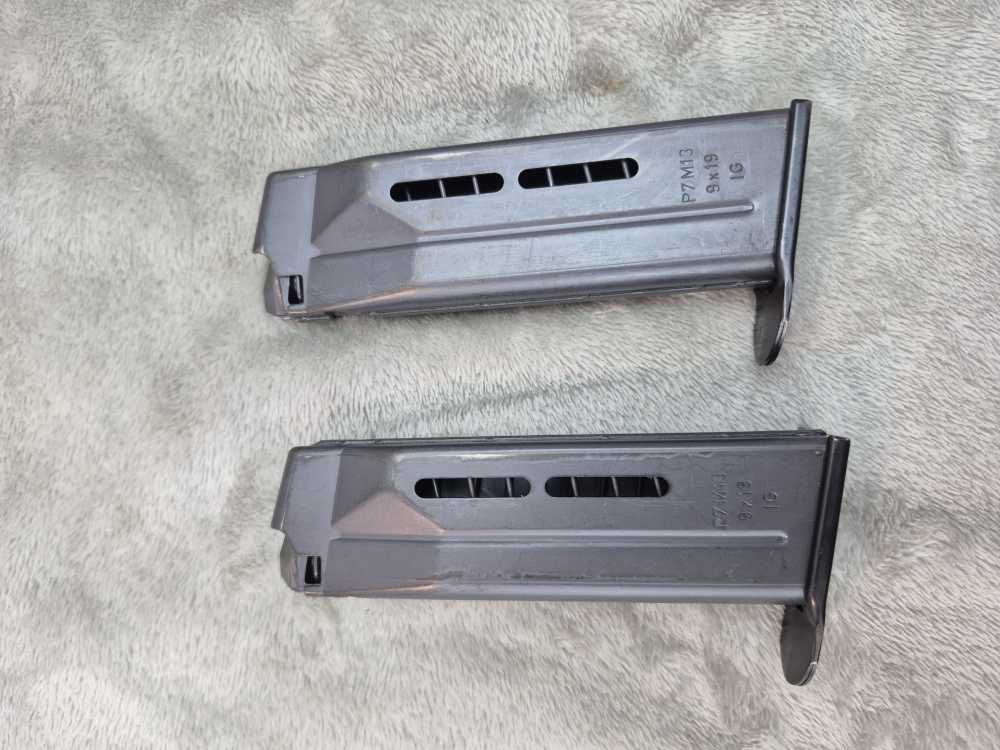 H&K P7 M13 9mm – Factory Box & Two Mags – Made in 1986 – EXCELLENT! -img-21