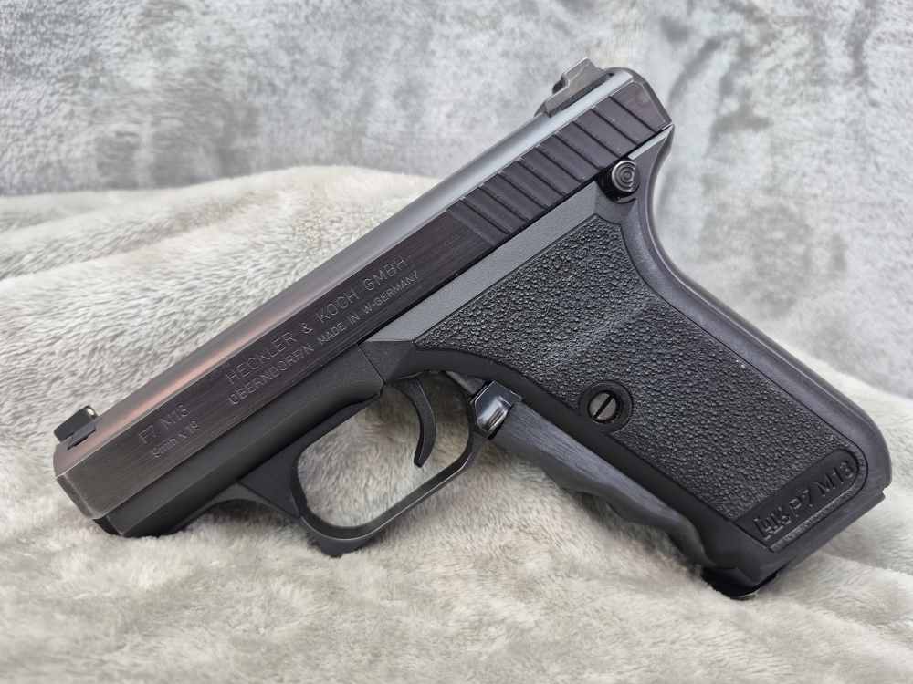 H&K P7 M13 9mm – Factory Box & Two Mags – Made in 1986 – EXCELLENT! -img-3