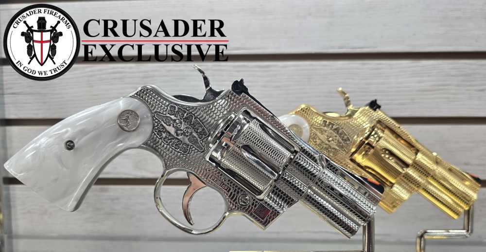 One-of-a-Kind Custom Snake Eyes Colt Python Revolver Set Gold & Nickel-img-8