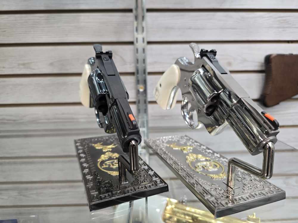 Colt Snake Eyes Consecutive Pair Python Revolvers – 2 ½” .357Mag Holy Grail-img-16