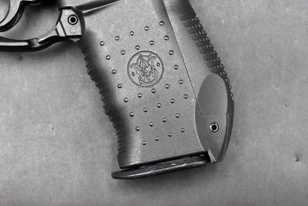 2000 Smith & Wesson SW99 .40 S&W Walther Frame Decocker DA/SA Striker-img-30