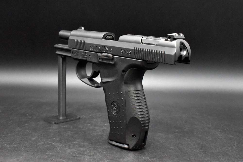 2000 Smith & Wesson SW99 .40 S&W Walther Frame Decocker DA/SA Striker-img-12