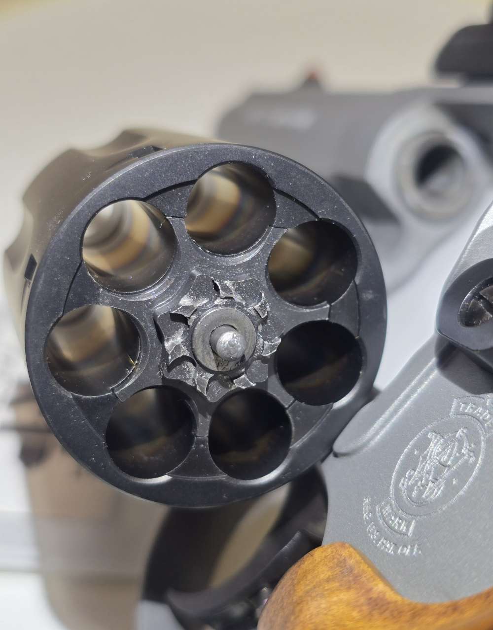 NEW Smith & Wesson 686-8 Plus Spec Series VI 4.13" 357 Mag 022188904550 -img-4