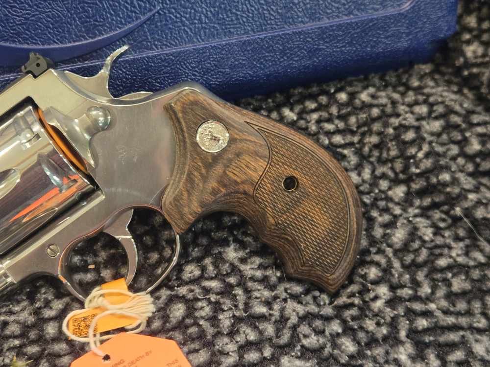 COLT ANACONDA 44 MAGNUM 2.625" BARREL ROUND BUTT RARE NEW ANACONDA-RSP2TS-img-1
