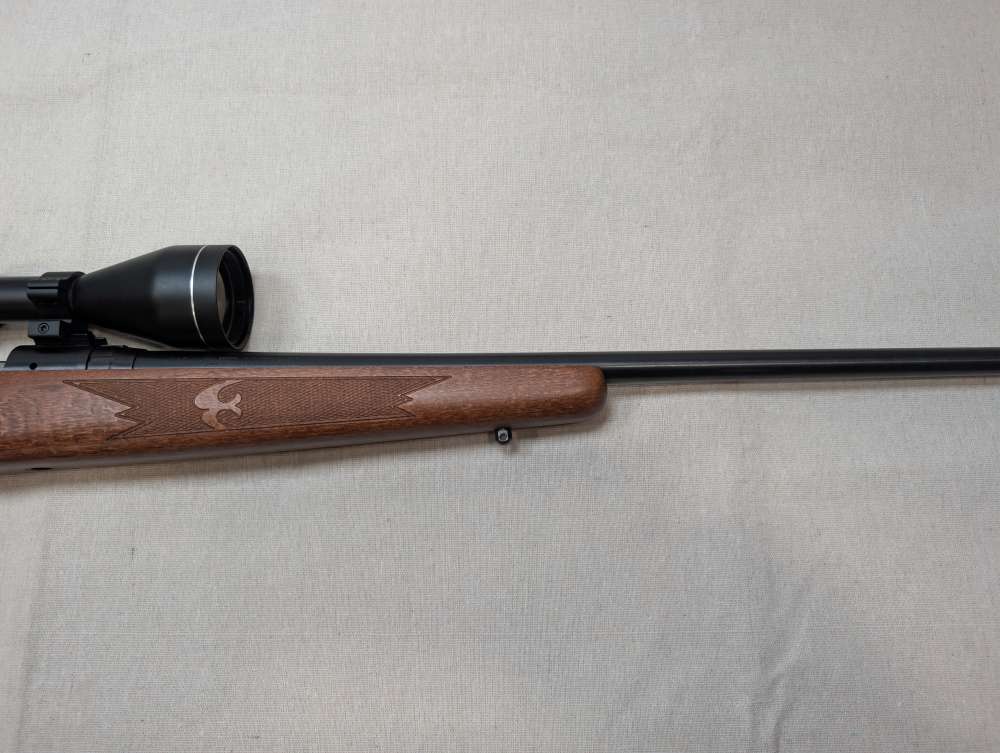 Savage Model 11 .223 Rem Bolt Action Rifle 22" Tasco 3-9x50 Excellent-img-3