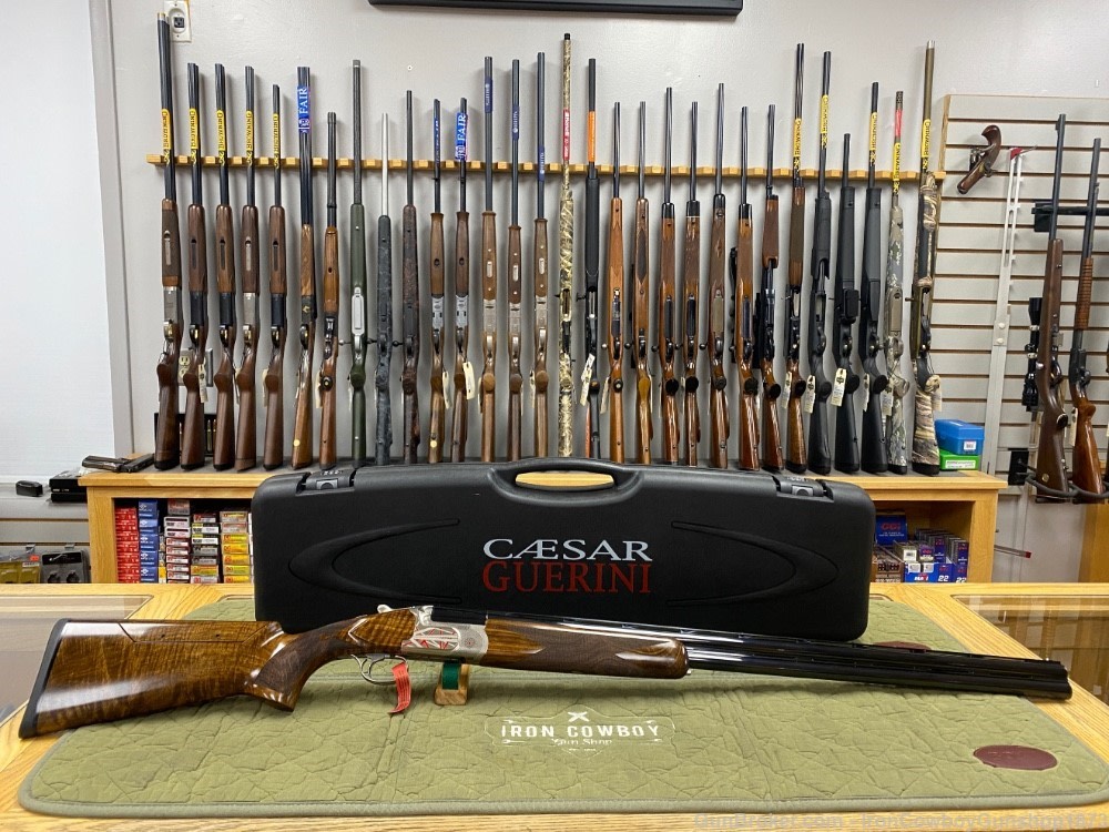 Caesar Guerini Invictus ArtCo Sporting 12GA 32'' AdJ Stock Trap Skeet -img-1