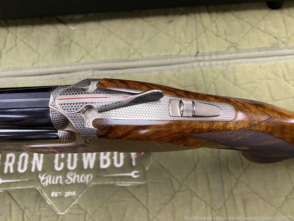 Caesar Guerini Invictus ArtCo Sporting 12GA 32'' AdJ Stock Trap Skeet -img-11