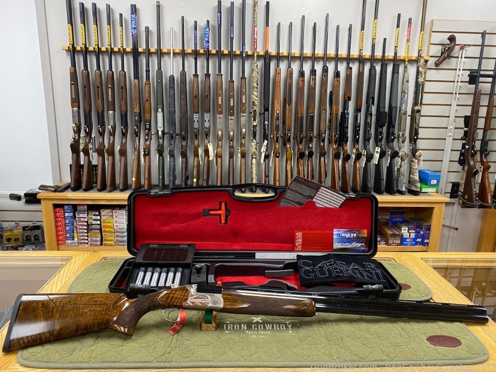 Caesar Guerini Invictus ArtCo Sporting 12GA 32'' AdJ Stock Trap Skeet -img-0