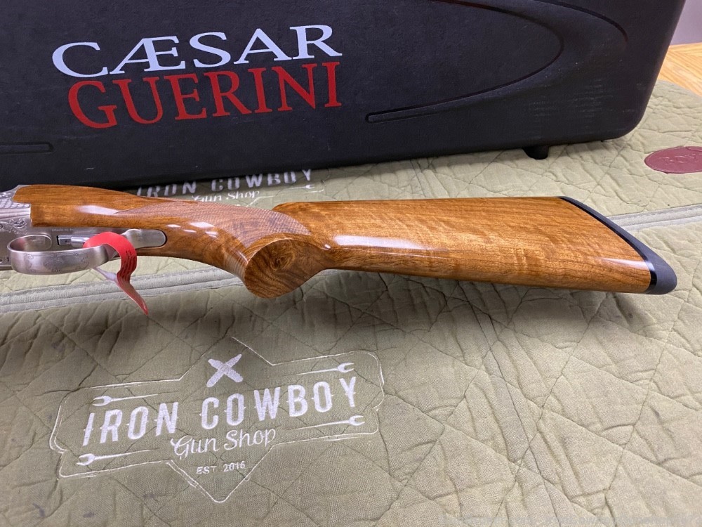Caesar Guerini Invictis 1 Sporting 12GA 32'' Trap Skeet Sporting Clays -img-4