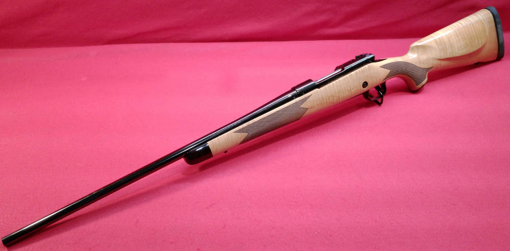 Winchester 70 Super Grade Maple .308 Win Blue 22" STUNNING LIKE NEW-img-4