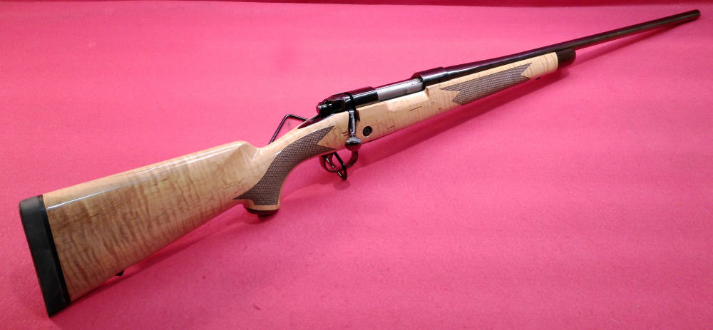 Winchester 70 Super Grade Maple .308 Win Blue 22" STUNNING LIKE NEW-img-2